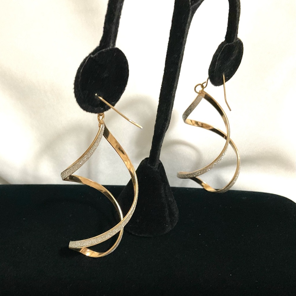 Goldtone Lightweight Spiral Earrings - Picture 3 of 5